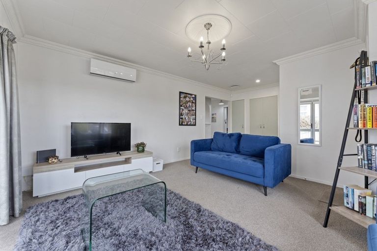 Photo of property in 30 Kent Street, Levin, 5510