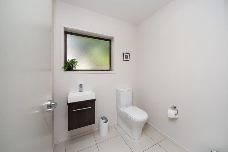 Photo of property in 40d Karina Road, Merrilands, New Plymouth, 4312