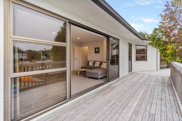 Photo of property in 7 Blyton Lane, Pakuranga Heights, Auckland, 2010