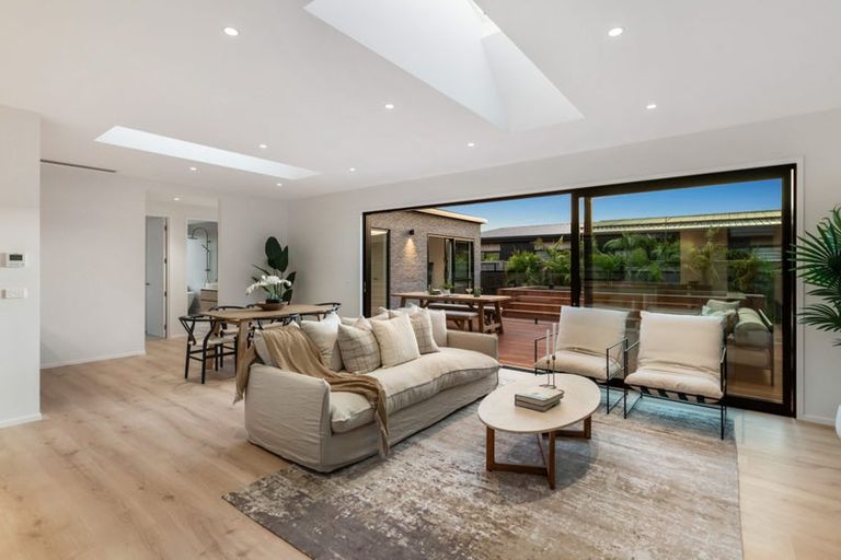 Photo of property in 21 William Gilbert Drive, Mangawhai, 0505