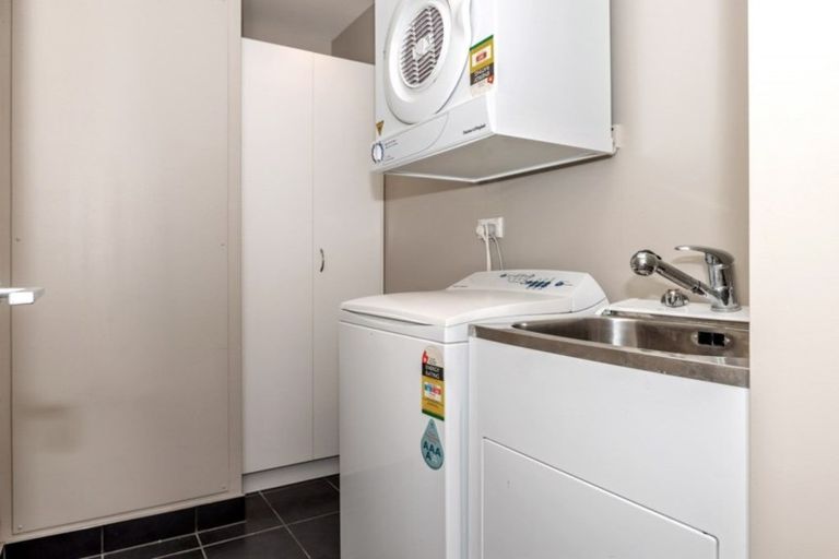 Photo of property in Bay View, 6/90 Customhouse Street, Gisborne, 4010