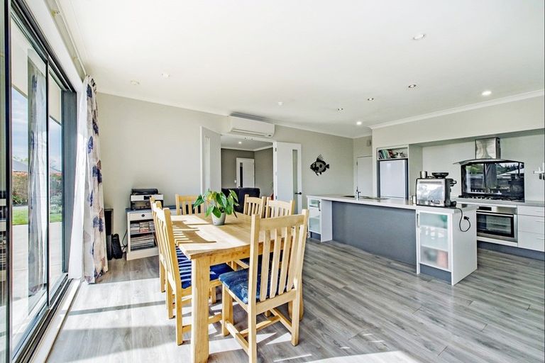 Photo of property in 10 Saint Andrews Lane, Kirwee, Darfield, 7571