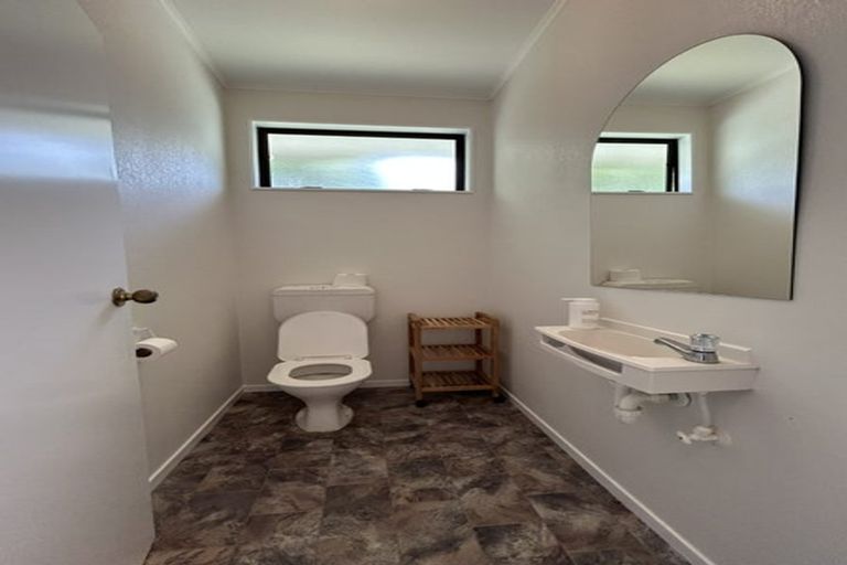 Photo of property in 298b Paekakariki Hill Road, Paekakariki Hill, Porirua, 5381