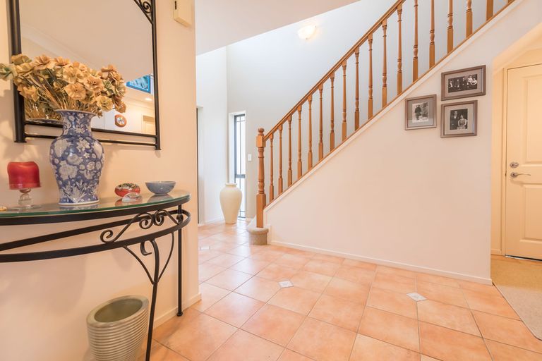 Photo of property in 54a Mcfadzean Drive, Blockhouse Bay, Auckland, 0600