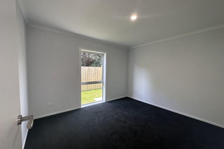 Photo of property in 26 Koru Loop, Paraparaumu, 5032