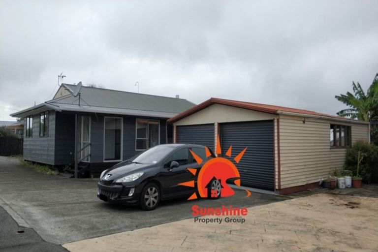 Photo of property in 148 Don Buck Road, Massey, Auckland, 0614
