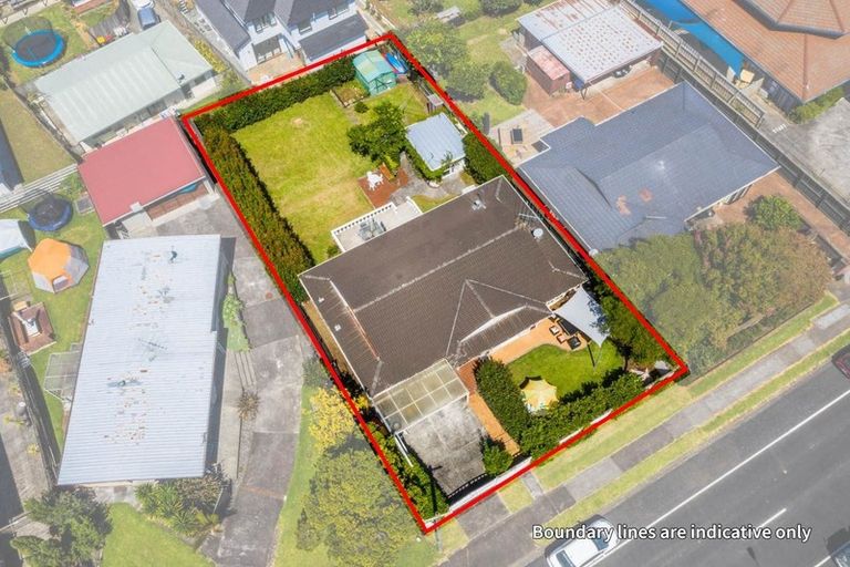 Photo of property in 73 Hutchinsons Road, Bucklands Beach, Auckland, 2014