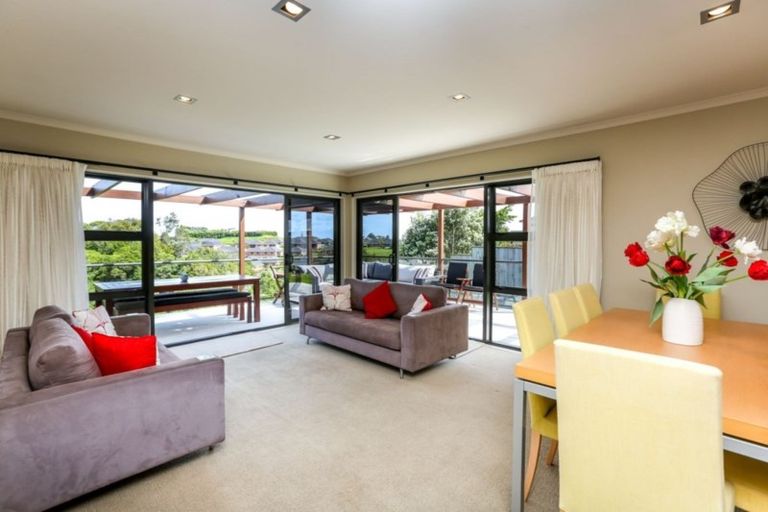 Photo of property in 13a Maple Crescent, Whalers Gate, New Plymouth, 4310