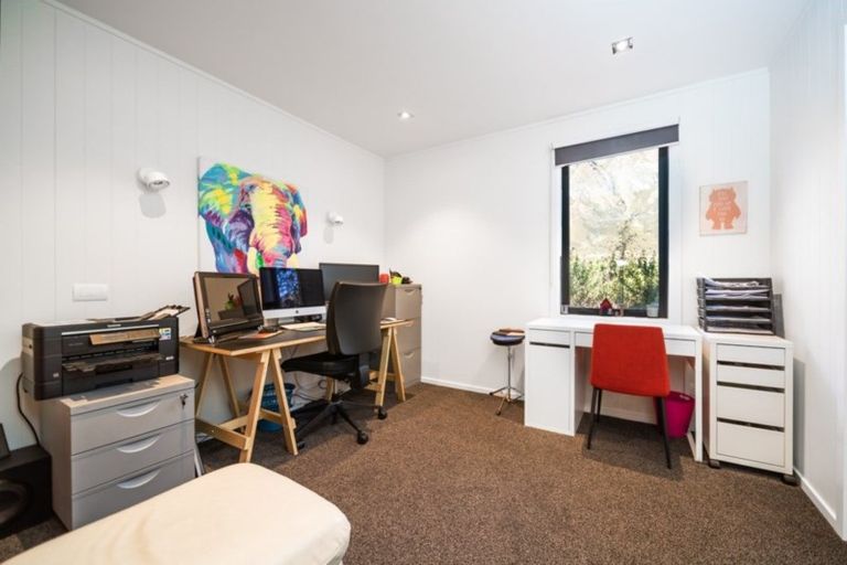Photo of property in 4 Jacks Point Rise, Jacks Point, Queenstown, 9371