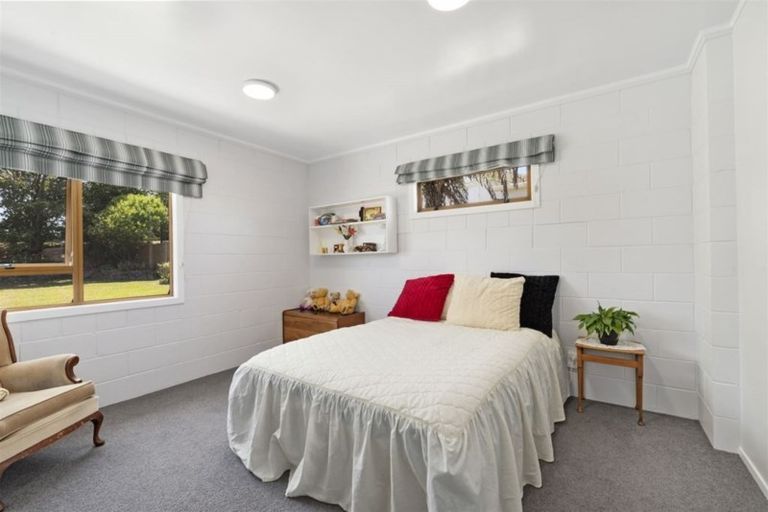 Photo of property in 22 Weza Lane, Kumeu, 0810