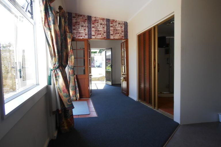 Photo of property in 8 Cambridge Street, Kensington, Timaru, 7910