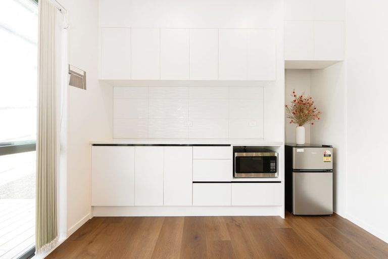 Photo of property in 5 Paitry Place, Swanson, Auckland, 0614