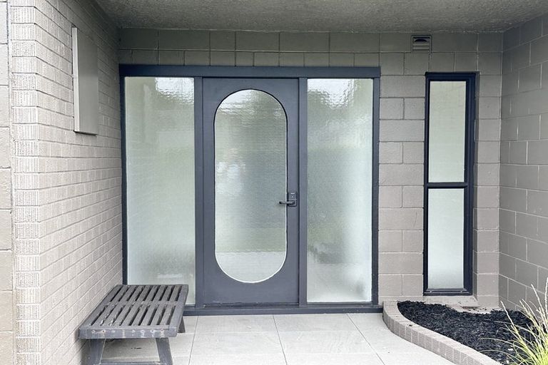 Photo of property in 20 Tiverton Crescent, Whalers Gate, New Plymouth, 4310