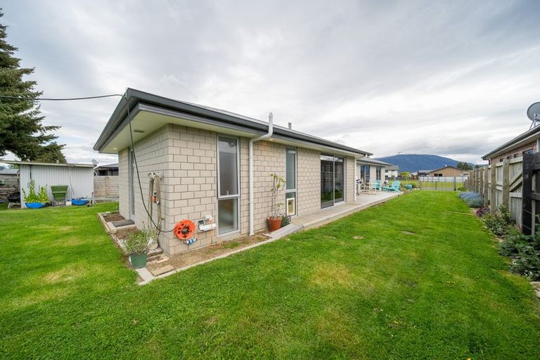 Photo of property in 61 Orbell Crescent, Te Anau, 9679