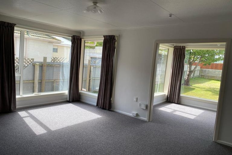 Photo of property in 28 Harlech Street, Oamaru North, Oamaru, 9400