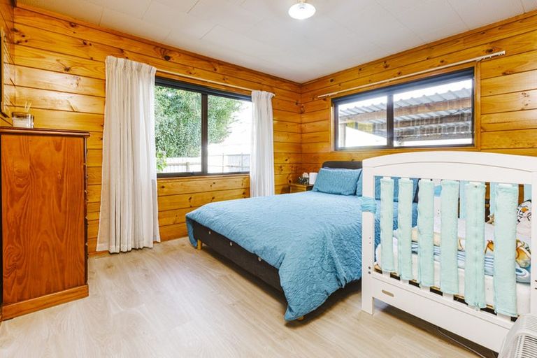 Photo of property in 2/4 Bunnythorpe Road, Papakura, 2110