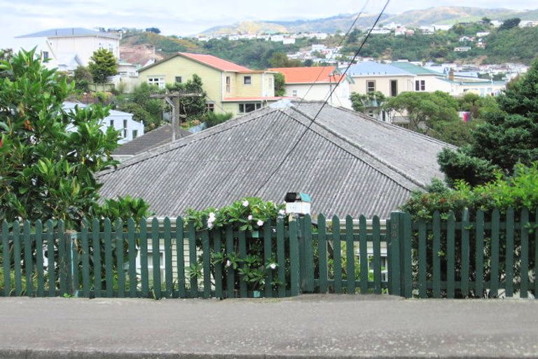 Photo of property in 108 Russell Terrace, Berhampore, Wellington, 6023