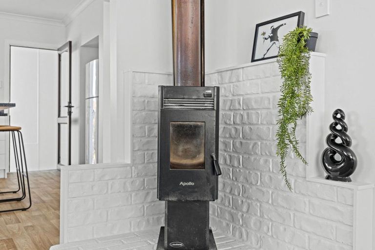 Photo of property in 19 Omori Place, Castlecliff, Whanganui, 4501