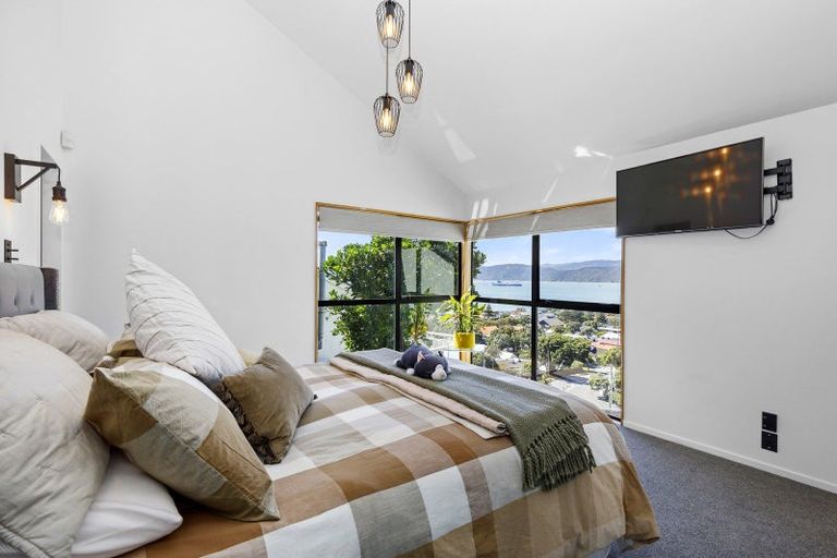 Photo of property in 80 Tio Tio Road, Seatoun, Wellington, 6022