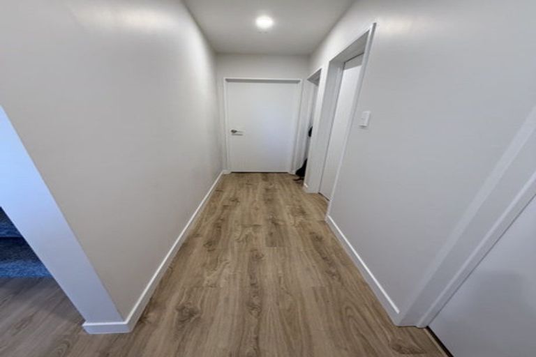 Photo of property in 309 Don Buck Road, Massey, Auckland, 0614