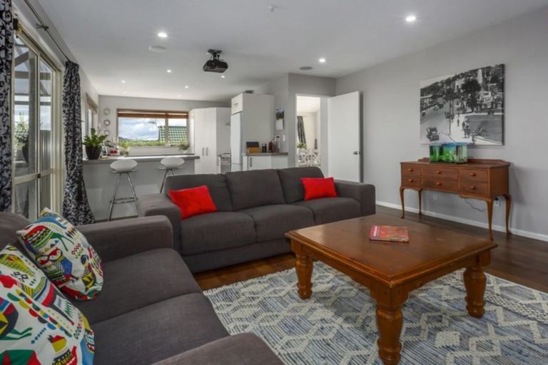 Photo of property in 74 Navigation Drive, Whitby, Porirua, 5024