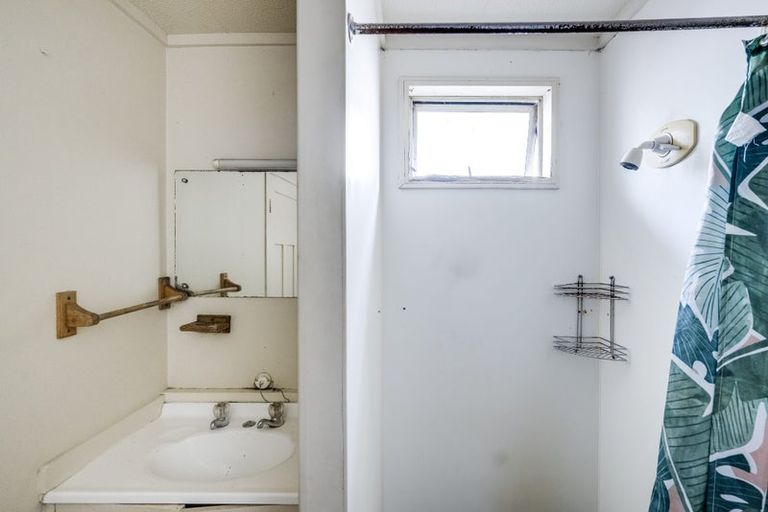 Photo of property in 32 Havelock Road, Hospital Hill, Napier, 4110