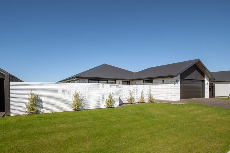 Photo of property in 8 Whitehall Drive, Springlands, Blenheim, 7201