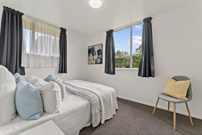 Photo of property in 4 Chibnall Place, Conifer Grove, Takanini, 2112