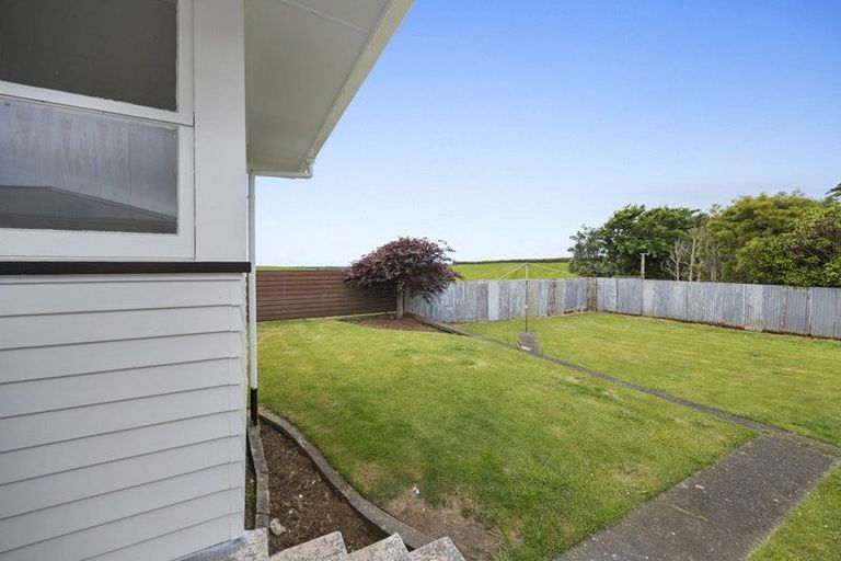 Photo of property in 50 Ramanui Avenue, Hawera, 4610