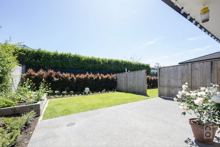 Photo of property in 17 Pitoitoi Drive, Riverhead, 0820