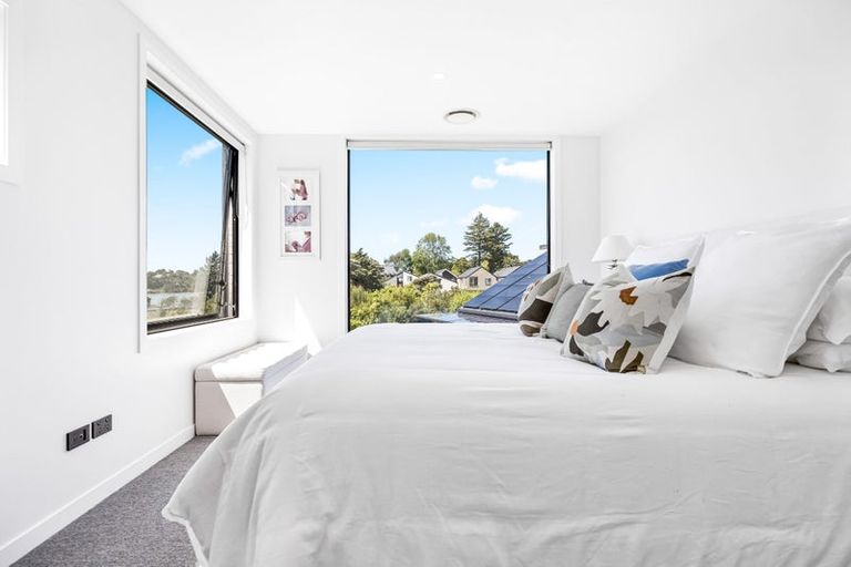 Photo of property in 3 Jack Seabrook Road, Hobsonville, Auckland, 0616