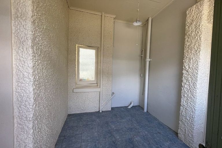 Photo of property in 1/184 The Parade, Island Bay, Wellington, 6023