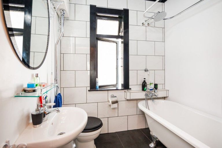 Photo of property in 9 Maunder Street, Marton, 4710