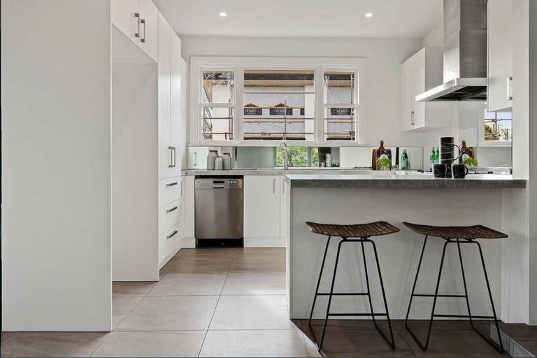 Photo of property in 109 Tomes Road, St Albans, Christchurch, 8052