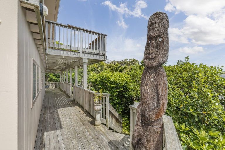 Photo of property in 3a Roys Road, Plimmerton, Porirua, 5026