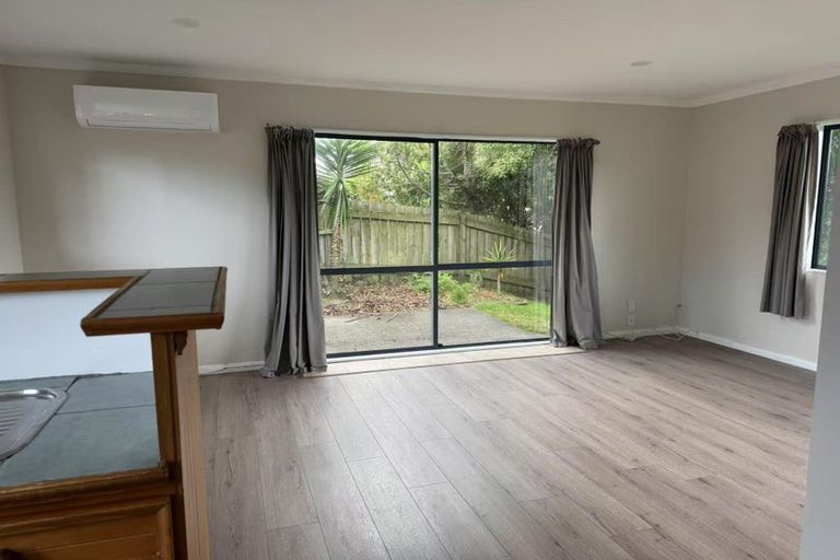 Photo of property in 50 Lakeside Drive, Orewa, 0931