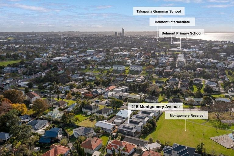 Photo of property in 21e Montgomery Avenue, Belmont, Auckland, 0622