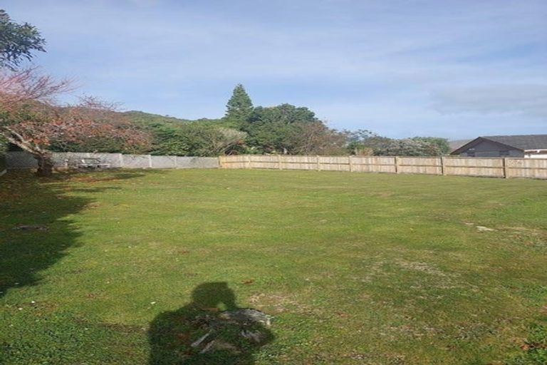 Photo of property in 137 Winara Avenue, Waikanae, 5036