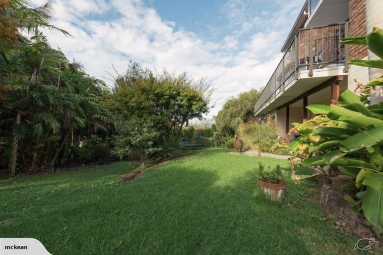 Photo of property in 117 East Coast Road, Castor Bay, Auckland, 0620