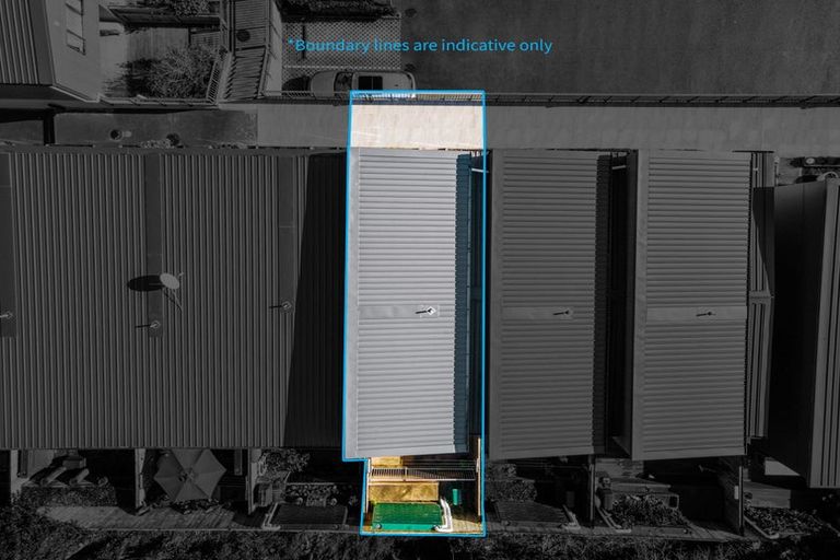 Photo of property in Rf202b, 19/18 Hewlett Road, Massey, Auckland, 0614