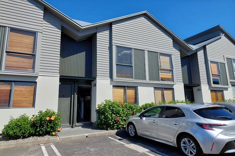 Photo of property in Fern Gardens, 6/51 Ireland Road, Mount Wellington, Auckland, 1060