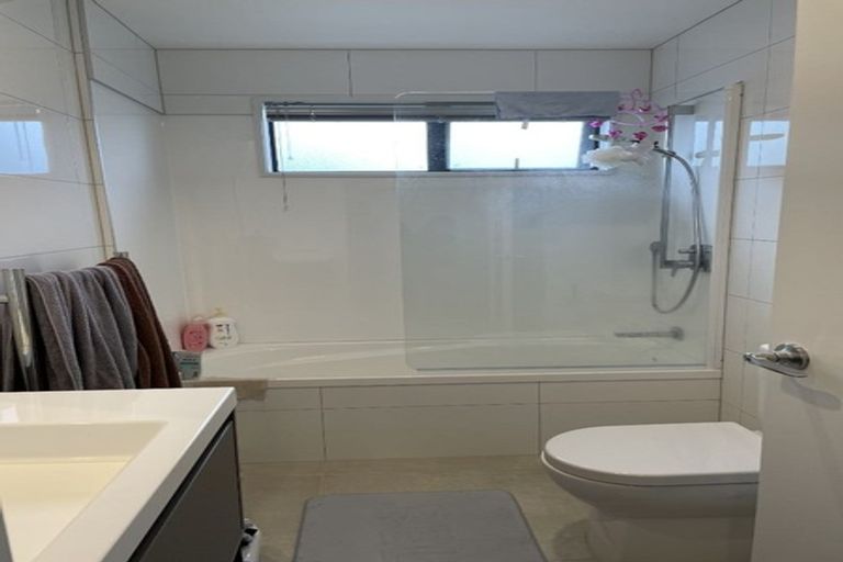 Photo of property in 39 Nganui Avenue, Takanini, 2112