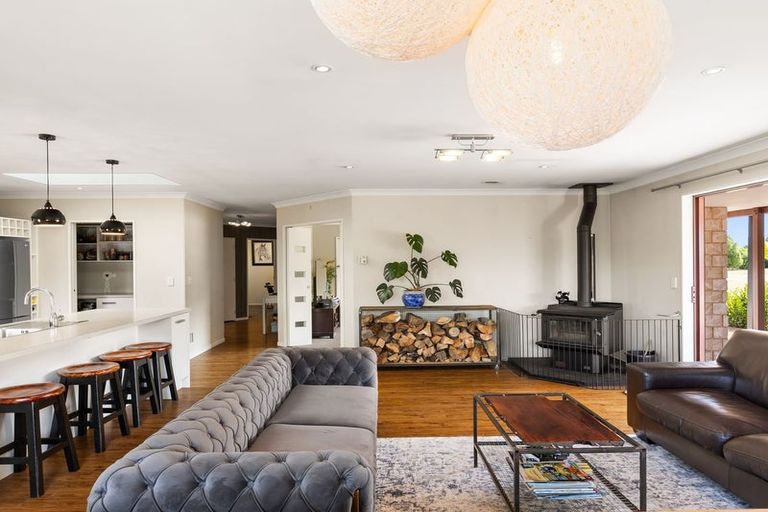 Photo of property in 10 Mchugh Crescent, Darfield, 7510