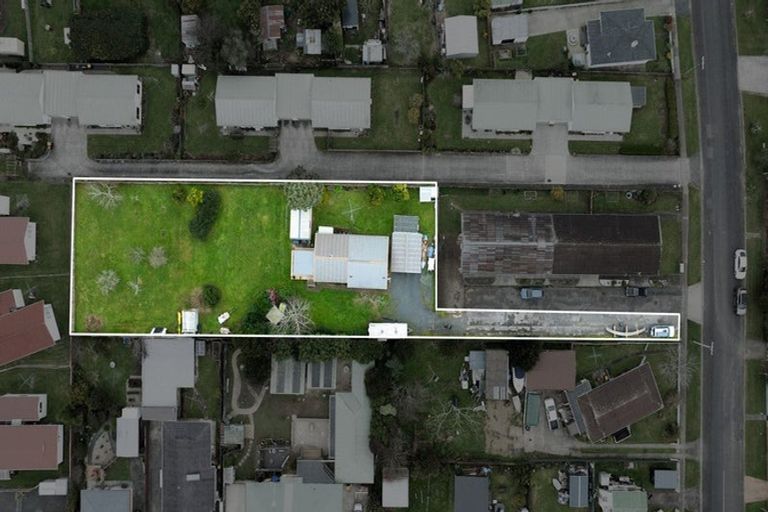 Photo of property in 13 Bradley Street, Paeroa, 3600