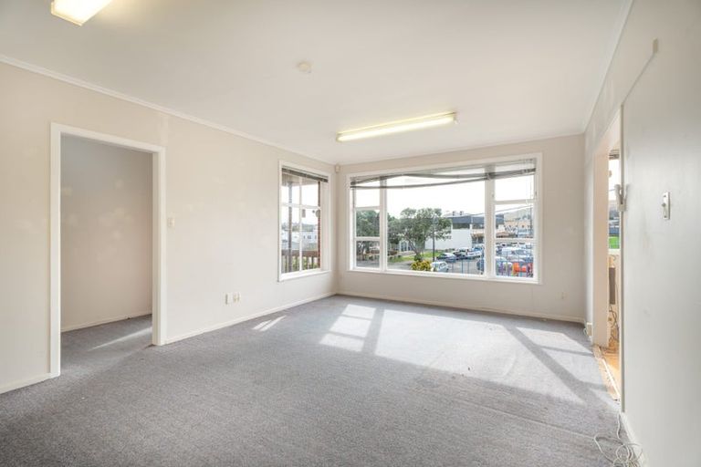 Photo of property in 227 Bedford Street, Cannons Creek, Porirua, 5024