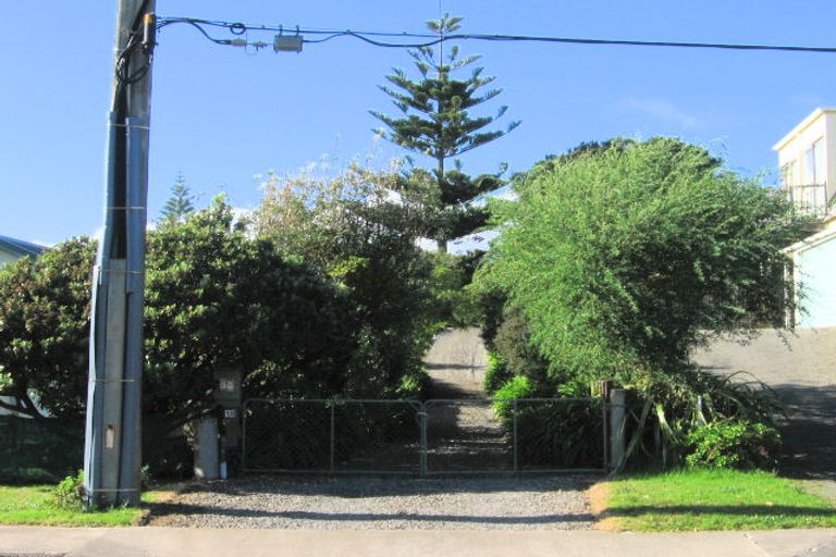 Photo of property in 58 Field Way, Waikanae Beach, Waikanae, 5036