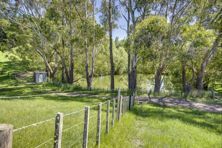 Photo of property in 2412 Kahuranaki Road, Elsthorpe, Havelock North, 4295