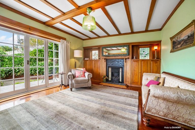 Photo of property in 50 Rodrigo Road, Kilbirnie, Wellington, 6022