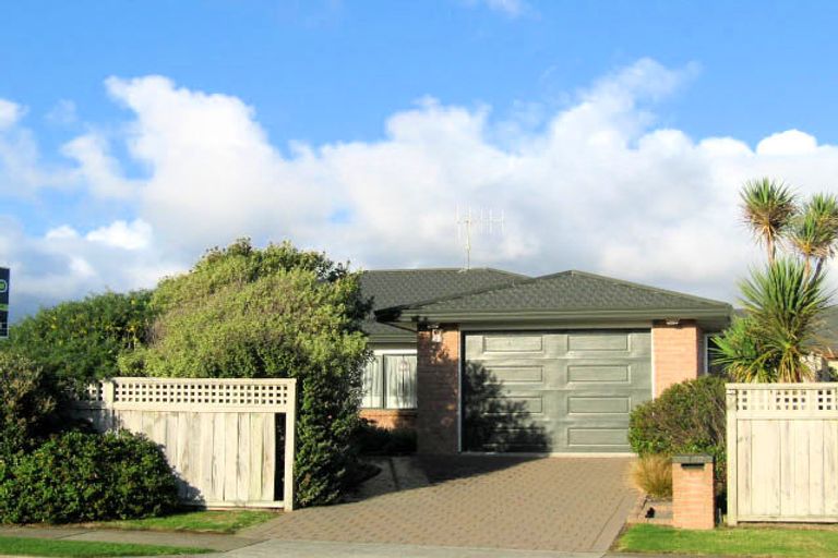 Photo of property in 98 Michael Road, Paraparaumu Beach, Paraparaumu, 5032