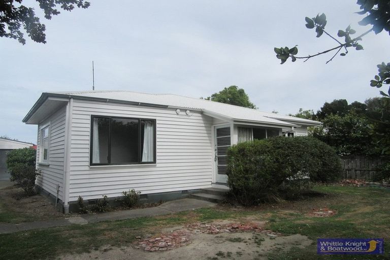 Photo of property in 106 Rattray Street, Riccarton, Christchurch, 8041